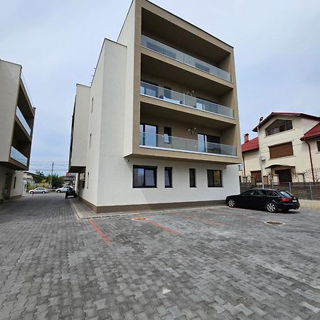 Vic Apartament Szörényvár Kültér fotó