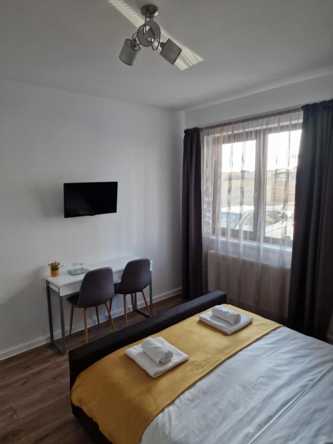Vic Apartament Szörényvár Kültér fotó