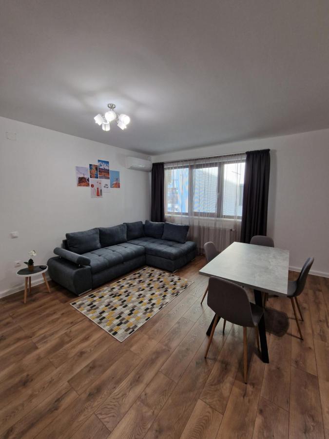 Vic Apartament Szörényvár Kültér fotó